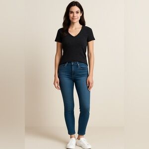 🖤 A New Day Women’s V-Neck Tee Shirt – Black Heather XS 🖤